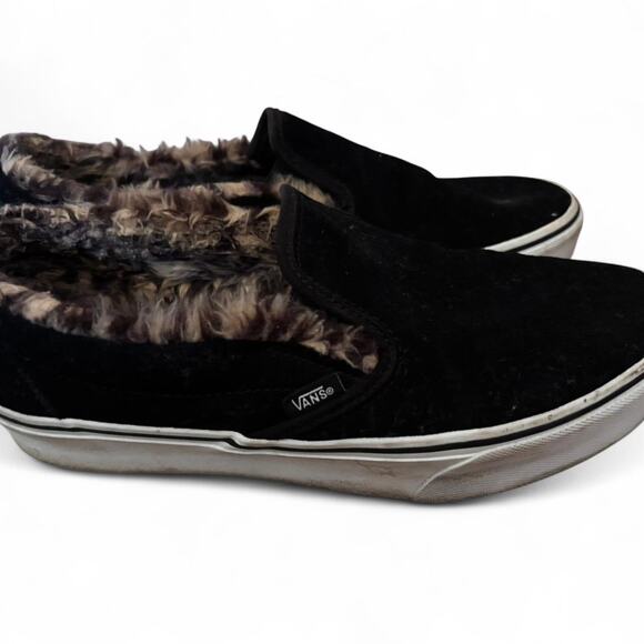 Black Vans slip on trainers with animal print - Picture 2 of 4